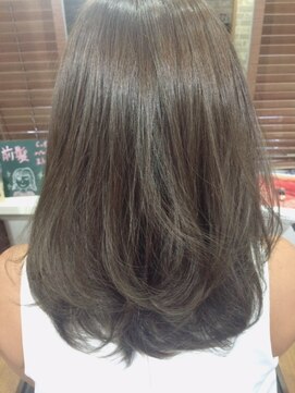 アンビエンテ(ambiente) 外国人風　カーキ　アッシュ　グレー