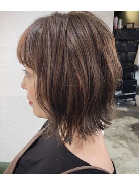 ホロホロヘアー(Hair) 秋色きりっぱなしボブ