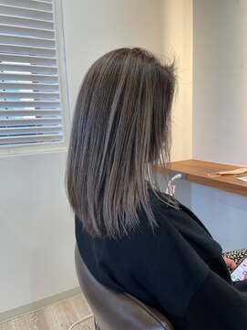 フレリス(FreRis) バレイヤージュ/レイヤーカット/デザインカラー