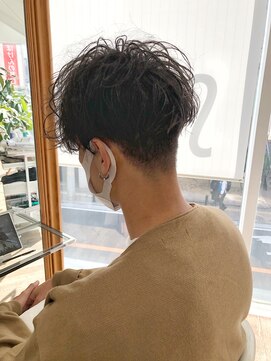ヘッズ 本八幡店(HEADS) MEN'S HAIR センターパート ツイストスパイラル コンマヘア