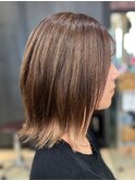 外ハネボブでつくる抜け感ストレート