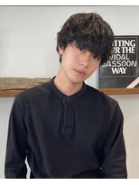 王道無造作メンズパーマ骨格矯正カット（表参道原宿明治神宮前）