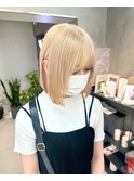 ブロンド/抜きっぱなしブリーチ/ハイトーン/ボブ/抜きっぱなし