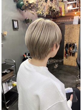 ルーシーバイパム 恵比寿(Lucy by PAM.) ダブルカラーで出来るブロンドカラー