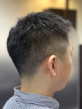 ヘアクリニックカルム 日暮里(Hair Clinic Calme) 刈り上げショートヘア、フェード、直毛改善ヘア