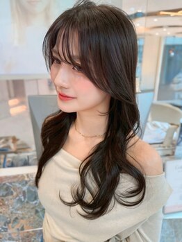 ルーブル(Louvre)の写真/【岐阜駅】業界屈指のデザイナー達が柔らかいカットラインで小顔ヘアを叶える★憧れの韓国風くびれへアも◎