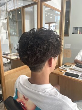 フェリアファム 北千里(FERIA fam) メンズ無造作パーマ