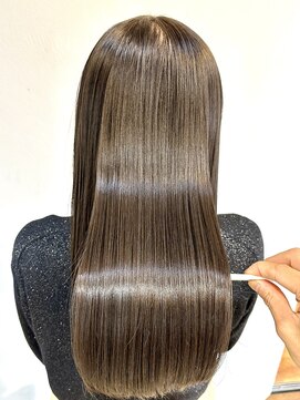 アズリーム(a'threem) 髪質改善、高濃度水素トリートメント