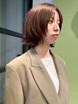 ヴヴ(Bub)&nbsp;グレージュ ベージュカラー 艶カラー レイヤーカット ボブ
