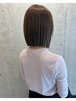 ロッカヘアエジェ(ROCCA hair eje.) ミニマル切りっぱなしボブ
