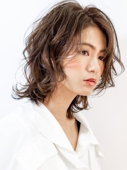 ルミア(LUMIA)の写真/【川西】骨格補正・小顔に魅せるカットが◎骨格・髪質・クセを見極めてあなただけの似合わせスタイルへ◇