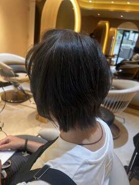 リリー 鷺沼店(RILLY) ふんわりレイヤーボブ
