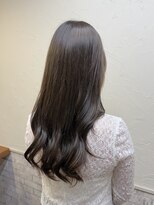 シュリット(schritt)&nbsp;暗め透明感グレージュカラー　momoko