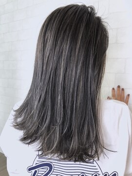 メリー(merry craftsman's factory) 【merry_TATSUYA】ボブディグレージュ