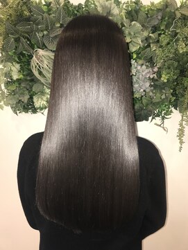 アールサロン アオヤマ(Rr SALON AOYAMA) ミルキーミネコラ