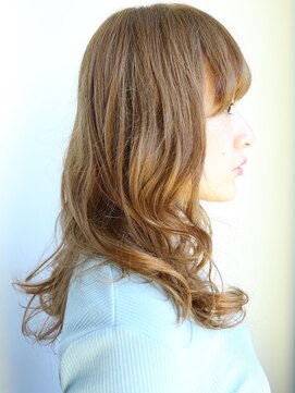 ヘアメイク フレンシア(hair make flencia) アッシュグレージュのニュアンスカール