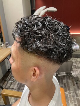 リリーコナー 武蔵小杉(LilyConnor) 武蔵小杉/メンズ/ヘッドスパ/眉毛/バーバー/フェード