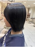 『顎下4センチ』切りっぱなしボブ