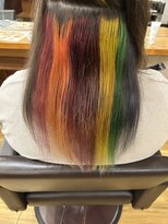 ララ(LALA)&nbsp;虹色インナーカラー、推し活カラー