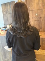 トルヴェ(Toruve)&nbsp;◇暗めな透明感カラー　ブルーグレージュ　ブリーチあり