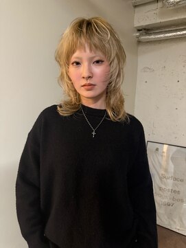 ノラ シンディ(NORA CYNDY) ハニーベージュ ヘーゼルベージュ ワンブリーチカラー レイヤー