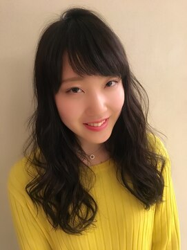 ロンド 銀座(Lond) 暗髪でもエアリーなロングスタイル 担当本田