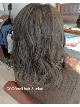 ココノイル ヘア アンド リラックス(COCOnoil hair&relax) 細いメッシュとグレージュ
