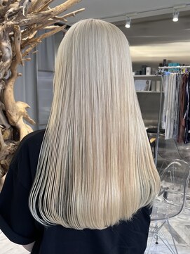 ゼスト 八王子店(ZEST) ホワイトブロンド/抜きっぱなし【佐々木麻衣】