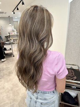 キノ(kino) 明るめハイライトグレージュ20代30代40代