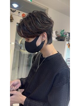 テトラ バイ ネオリーブ 横浜西口店(tetra by neolive) 横浜★センターパートのフェザーパーマ