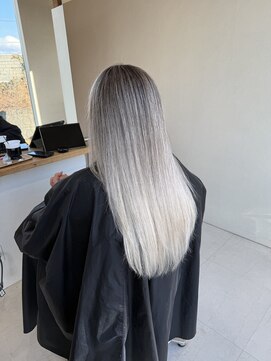 アルーナビューティデザイン 外国人バレイヤージュ