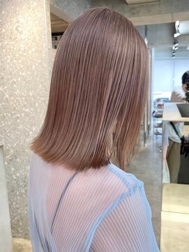 サンク 原宿 表参道(cinq) ブリーチなしダブルカラーピンクベージュミディアムボブ20代