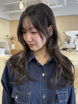 バベル アット フルリール 甲子園口(BABEL at fleurir) 前髪ありのレイヤーカットと透明感ダークラベンダーカラー