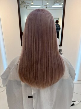 ディフィーノ 赤坂(DIFINO) ストレートロング/ミルキーベージュ/透明感カラー