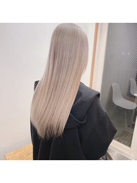 リアラ 渋谷(LIALA) エクステ、ブリーチ、インナーカラー、バレイヤージュ