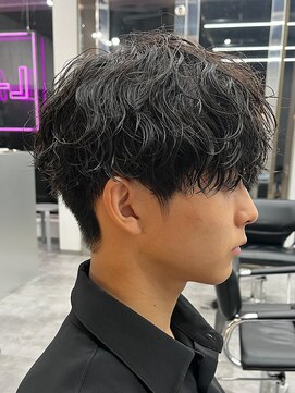 エルマーク 茨木(L-MARK) シャドウパーマメンズカットスパイラルパーマツイスパ波巻き