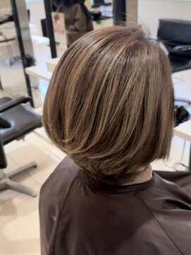 ヘアアンドビューティー クアトロ 戸祭店(QUATRO) 白髪ぼかし