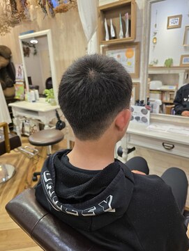 シーズンズ(Seasons) 刈り上げショート