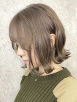 エリマ 横浜西口(elima)&nbsp;横浜西口イルミナカラータッセルボブミルクティーベージュカラー