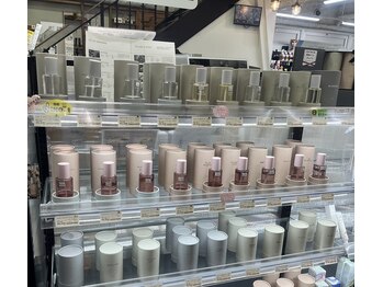 アロッタ 池袋東口店(alotta)の写真/ワンランク上の美しさを叶えるラインナップ!プロの目利きであなたの魅力を引き出すサロン専売品をご用意!