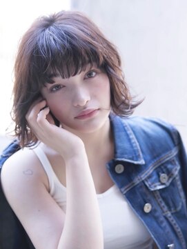 テイラー(Taylor) [Taylor]  ☆ミルキーベージュxウェーブボブ