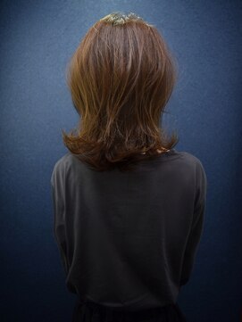 ヘアスタジオヘーフリヒ(HAIR STUDIO HoFLICH) 【ラフさがキュートを生み出す】