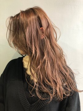 サングース(Sungoose) sungoose tokyoネオウルフ毛先パーマフォギーベージュ耳かけ