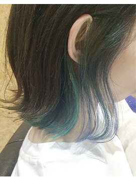 フリーランスシェアサロン ハウオリ(FREELANCE SHARESALON hau'oli) 【HAZUKI STYLE】外ハネボブ×インナーグリーン、ブルー☆