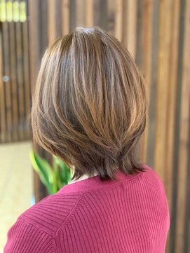 クオリス 上福岡店(QUALIS) 30代40代50代/外ハネ/小顔/くびれ/ミディアム/レイヤーカット