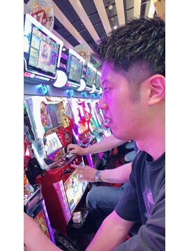 ホワイト(WHITE) [WHITE RYOTA] 刈り上げ？ツーブロ？パチプロ？