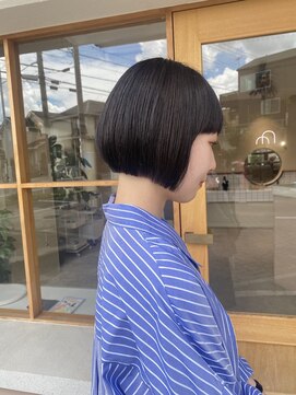 モカヘアー(mocha hair) ブルーブラック/ボブヘア/伸ばしかけショート