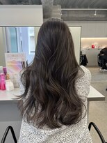 ジルブラン(JIL BLAN) ハイライトバレイヤージュダブルカラーショートカット30代40代
