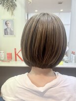 アトリーチェタ 田富店(ATTRICE)&nbsp;パラパラブリーチ/前下がり/ボブ/ベージュ/グレージュ/ブリーチ