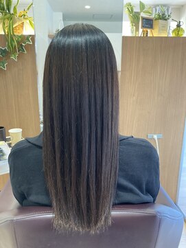 エル バイ ファースト(L by first) 【L by first】強いクセも自然なストレートに！